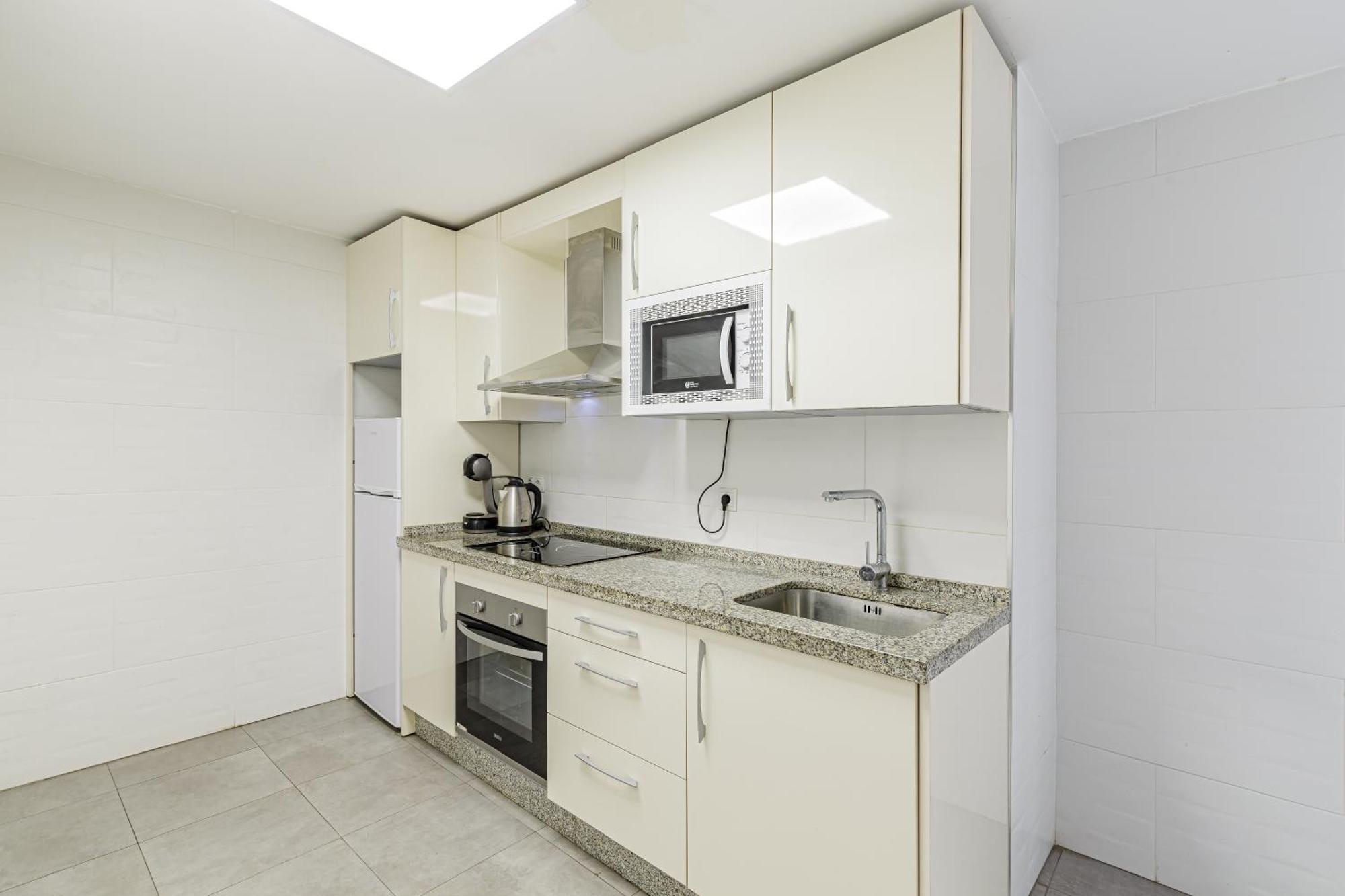 Piso Amplio Cerca Del Centro De Malaga Capital Appartement Buitenkant foto